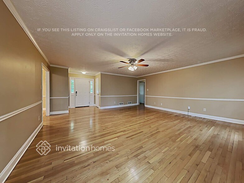 Building Photo - 388 Summerville Dr NW