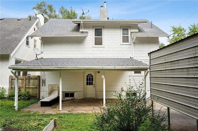 Building Photo - 1020 28th St