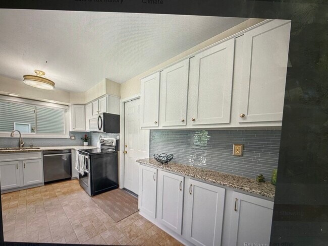 Building Photo - 1700 Copeland Cir