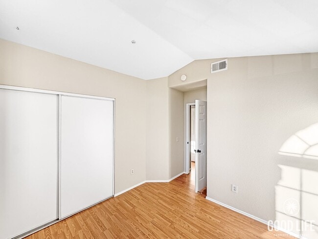 Building Photo - Charming 3-Bedroom Home in Desirable Vista Location