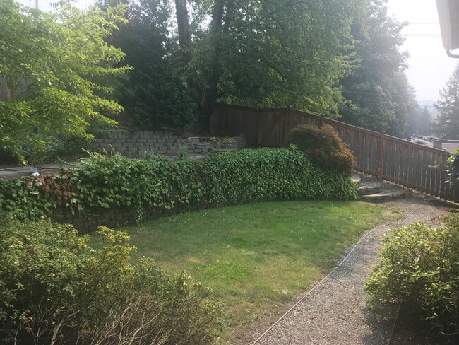 Building Photo - Great House for Rent