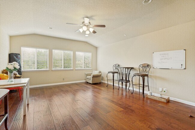 Building Photo - GORGEOUS 5-BEDROOM IN TRIANA SUBDIVISION