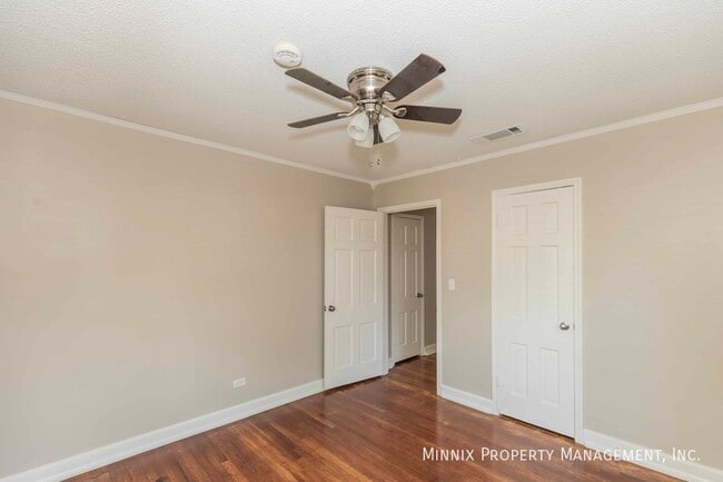 Building Photo - 3001 S Monroe St