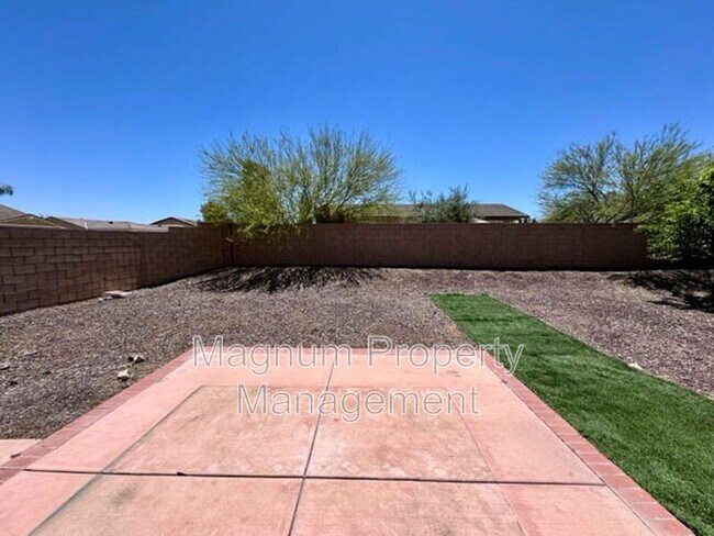 Building Photo - 34726 Yellow Root Ct