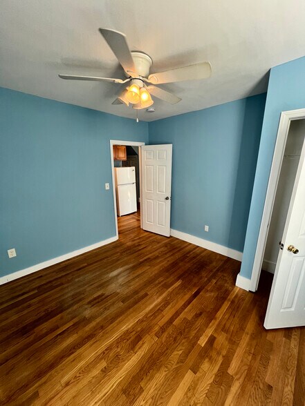 Building Photo - 12 Webster St