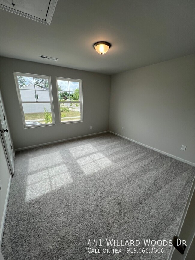 Building Photo - 441 Willard Wds Dr