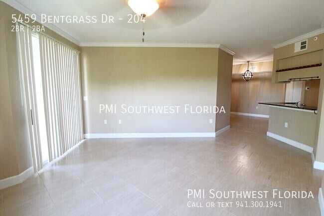 Building Photo - 5459 Bentgrass Dr