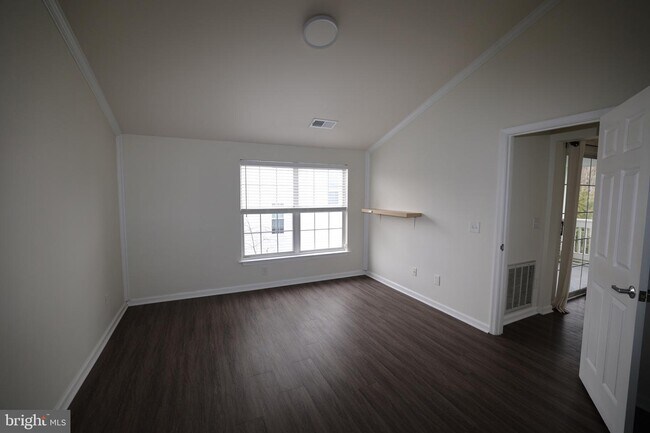 Building Photo - 45090 Brae Terrace