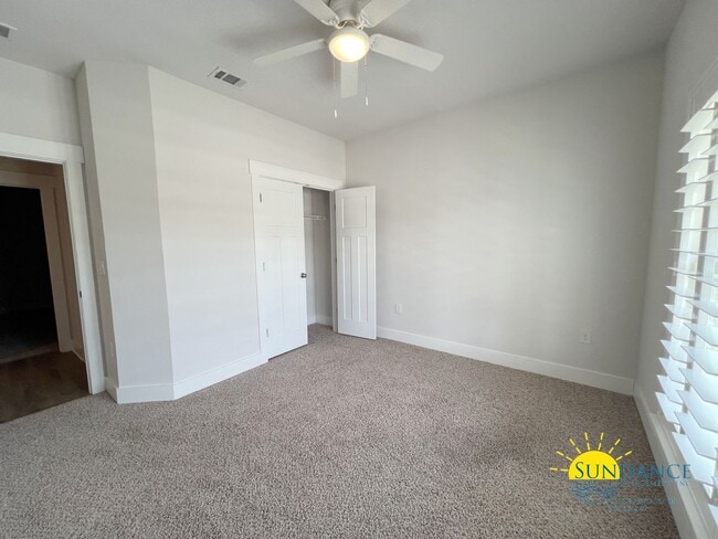 Building Photo - 4-Bedroom SOLAR ENERGY Home in Shoal River Landing!