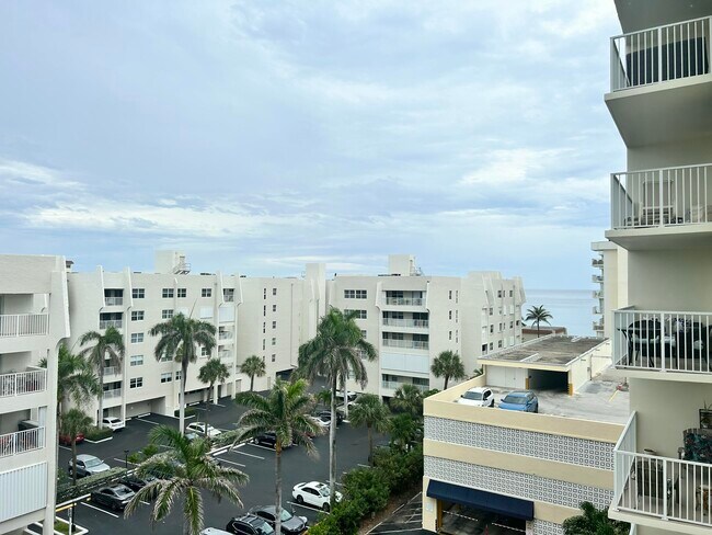 Building Photo - 3540 S Ocean Blvd