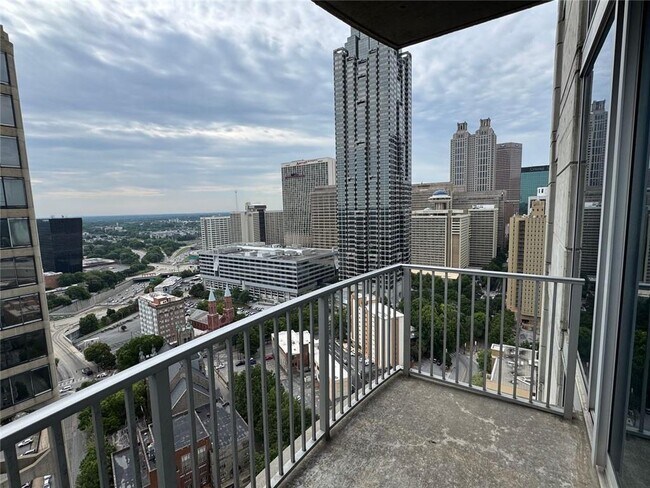 Building Photo - 400 W Peachtree St NW