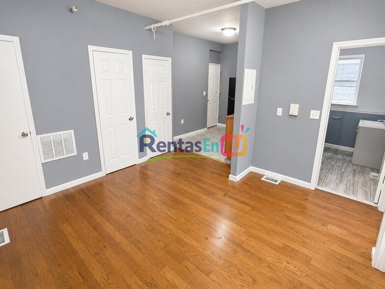 Building Photo - 49-51-51 Brookdale Ave