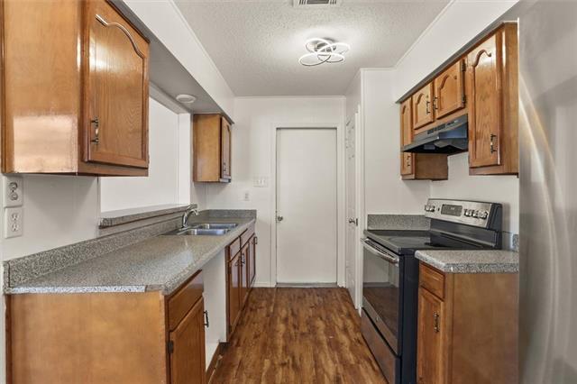 Building Photo - 6220 Kingston Ct