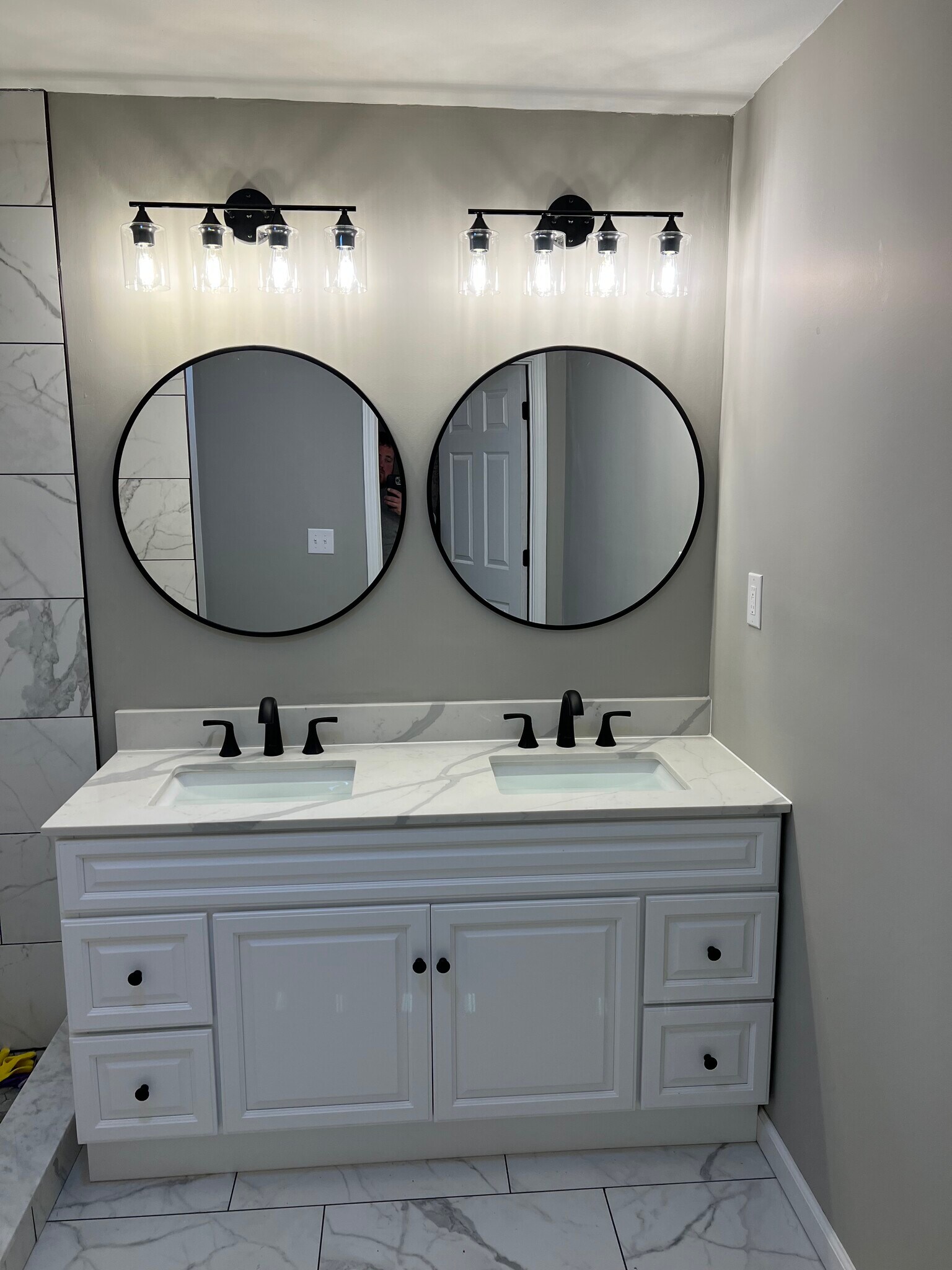 Master bath - 100 Sunset Dr