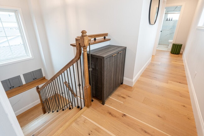 Building Photo - 2732 Fair Oaks Ave