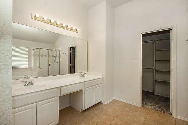 Building Photo - House For Lease/Sale in McKinney