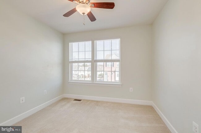 Building Photo - 6266 Summit Point Ct
