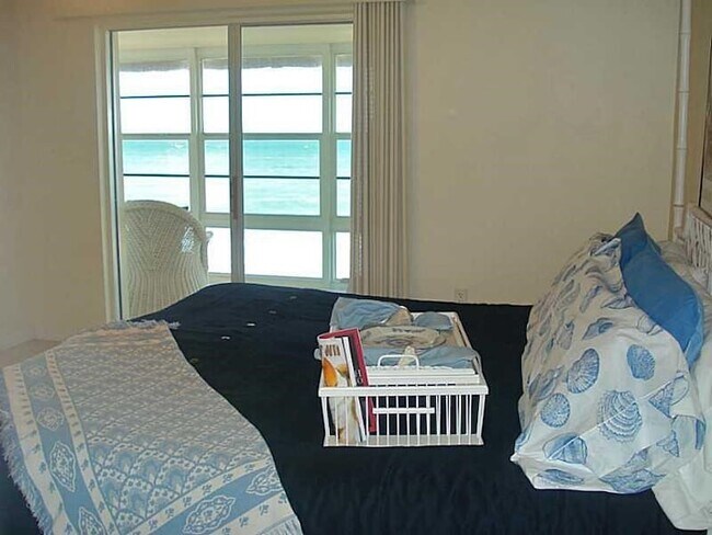 Building Photo - 5400 Jimmy Buffett Mem Hwy