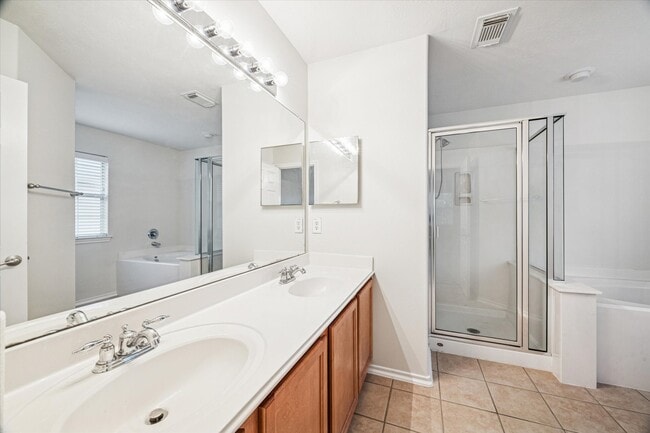 Building Photo - 3206 Pearl Bluff Ln