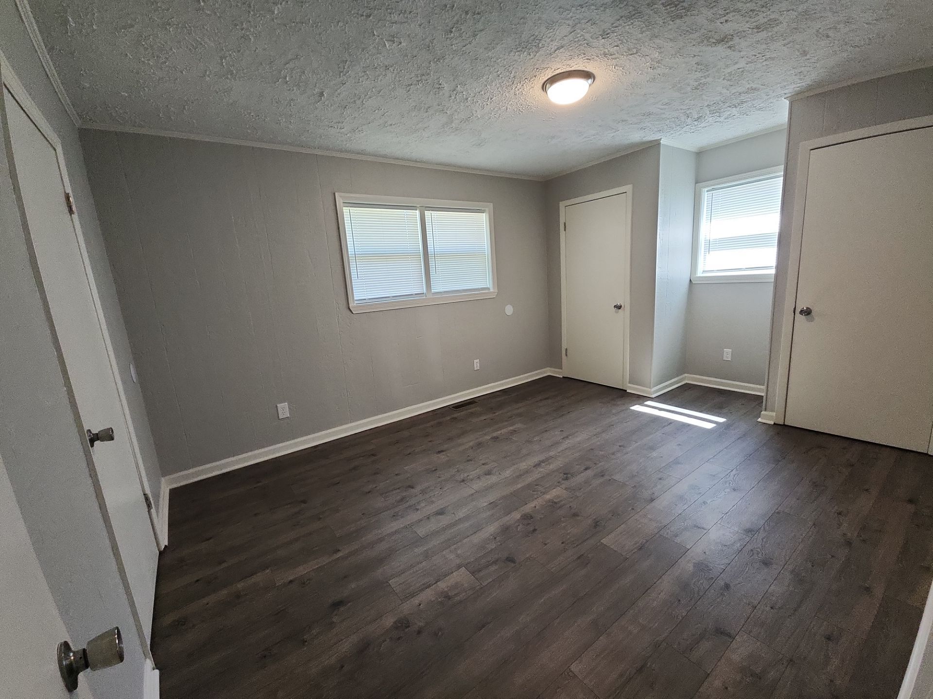 Building Photo - 2632 Christmasville Rd