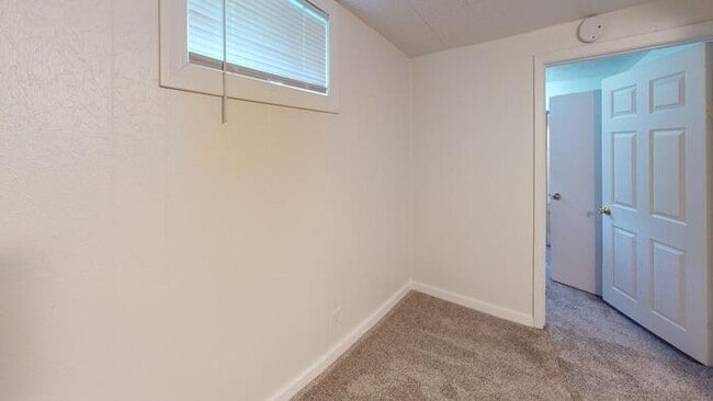 Building Photo - 630 3rd Ave SE