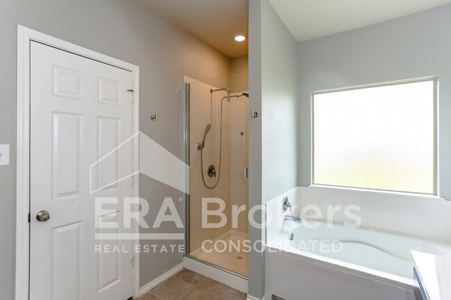 Building Photo - 2506 Bargello St