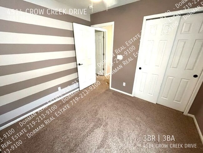 Building Photo - 4514 Crow Creek Dr