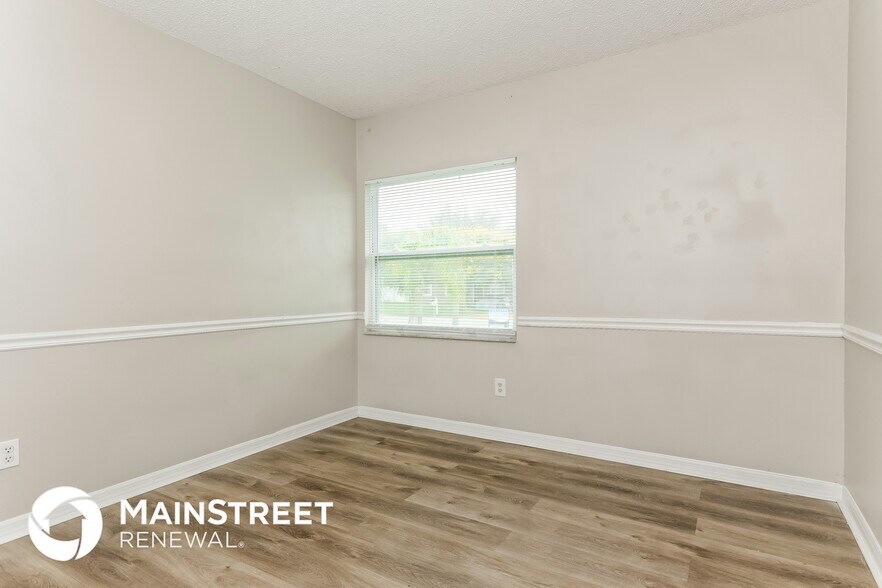 Building Photo - 1517 Colony Ave