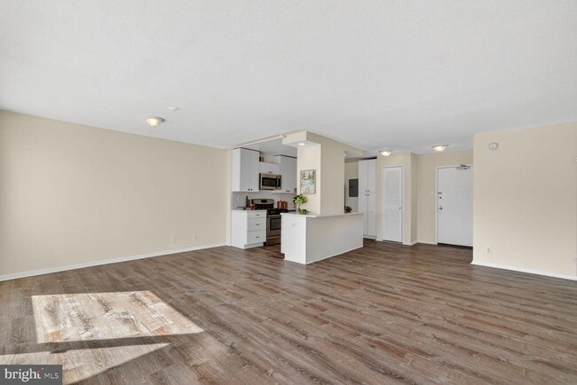 Building Photo - 4515 Willard Ave