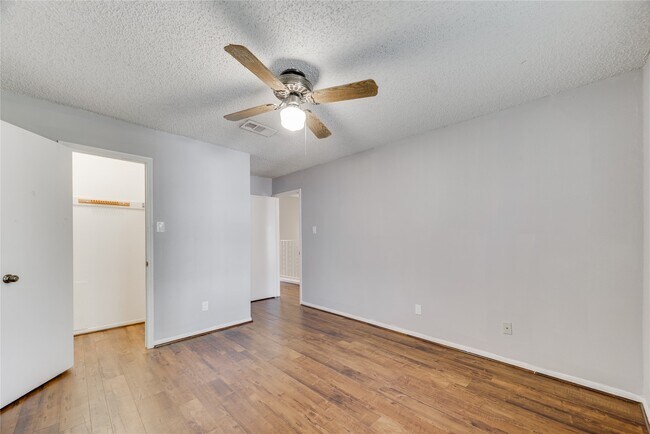 Building Photo - 14228 Misty Meadow Ln