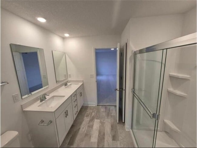 Building Photo - 14982 Adare Wy