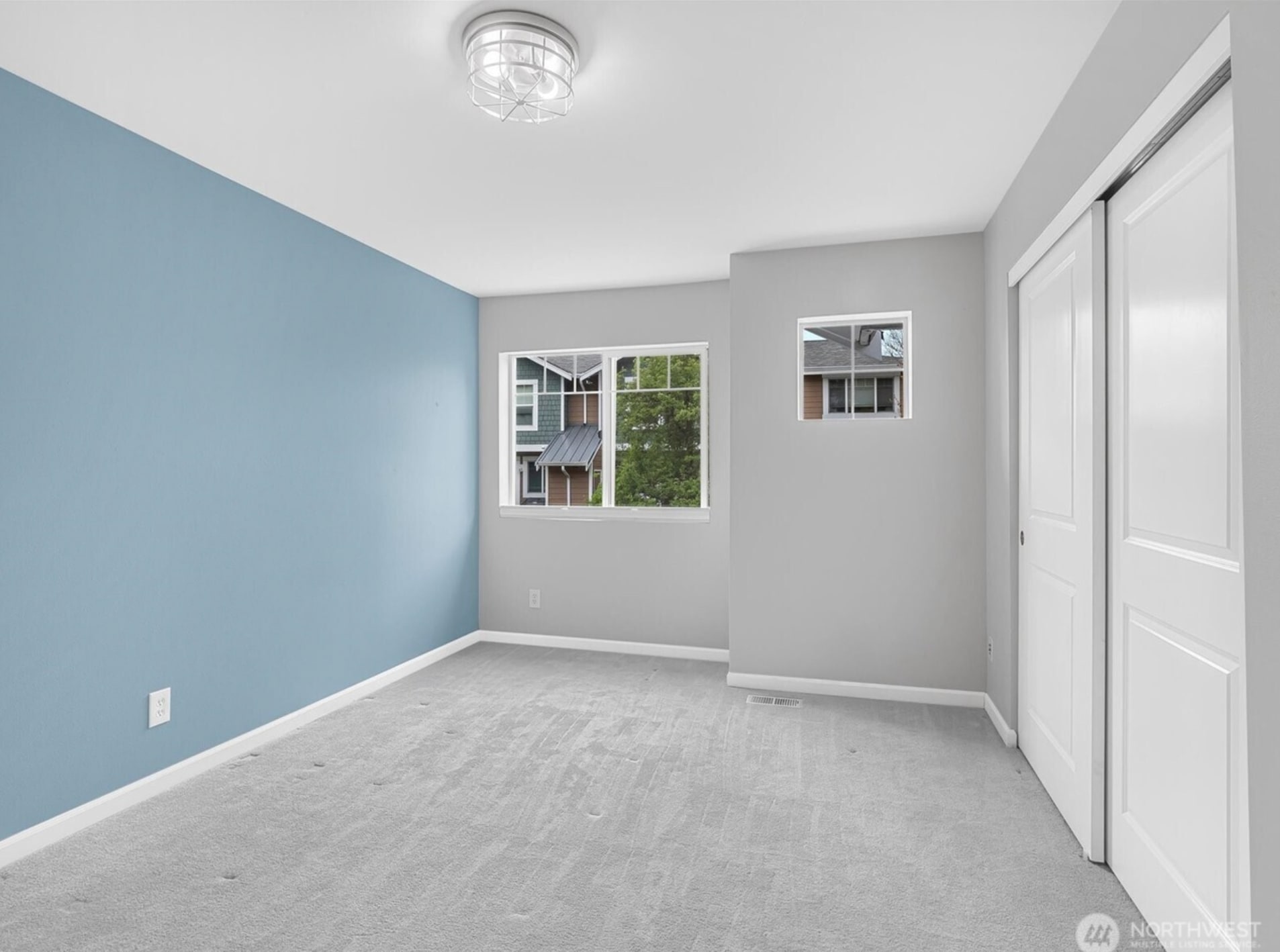 Building Photo - 35227 SE Aspen Ln