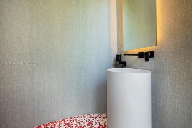 Building Photo - 8055 Noremac Ave