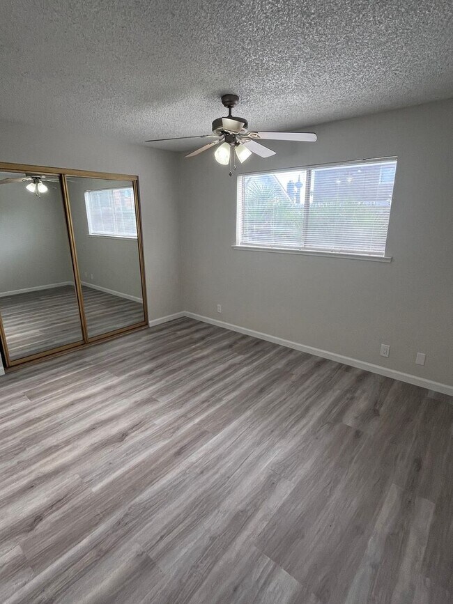 Building Photo - NICE UPDATED HOME IN CITRUS HEIGHTS!!