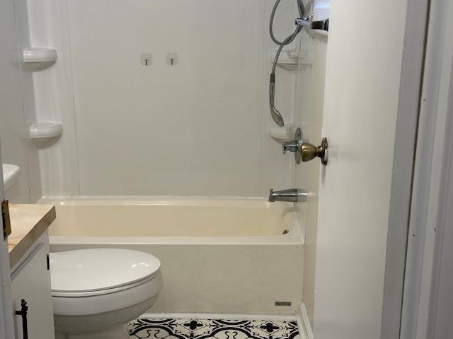 Building Photo - 635 Plaza Dr