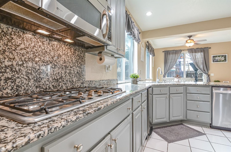 Building Photo - 8408 Arrowroot Cir