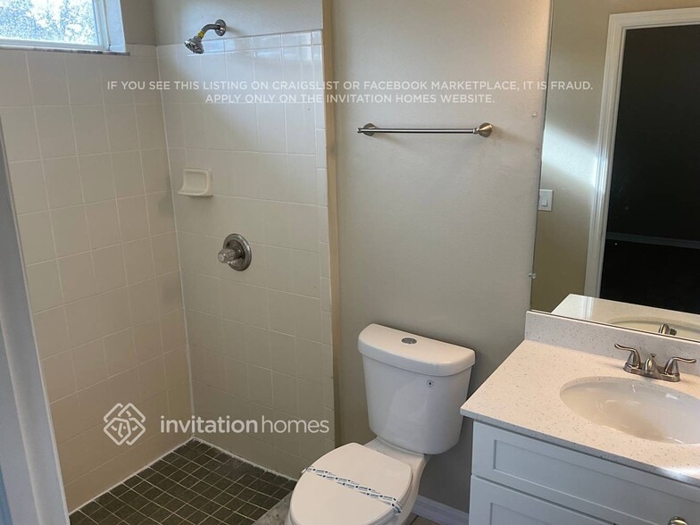 Building Photo - 3133 Blaine Cir