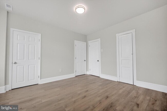 Building Photo - 5437 Webster St