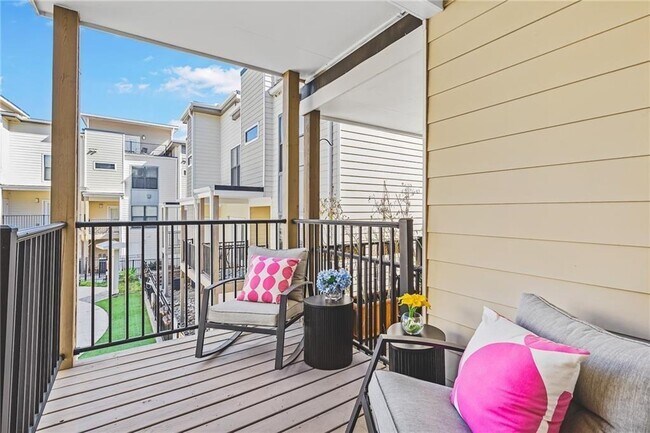Building Photo - 966 Moda Dr