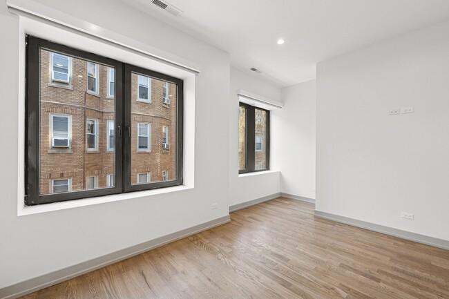 Building Photo - 1341 W Estes Ave