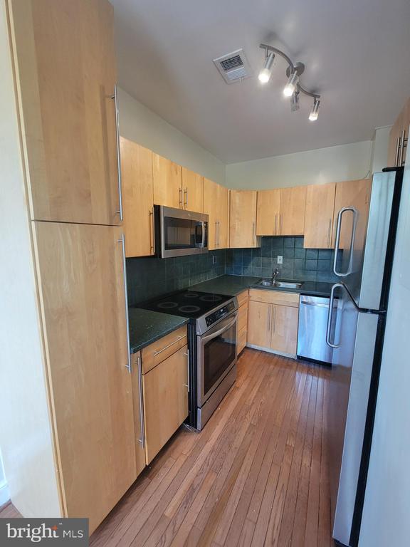 Building Photo - 1325 13th St NW