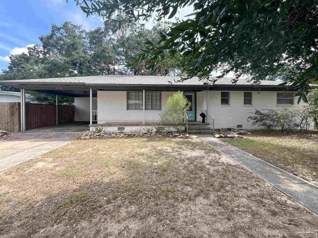 Primary Photo - 5807 Aurora Ave