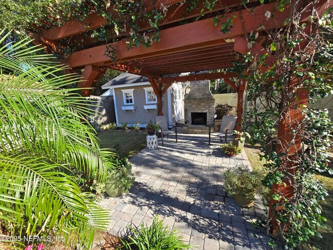 Building Photo - 7769 Andes Dr