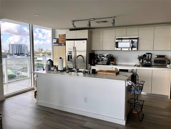 Building Photo - 4250 Biscayne Blvd