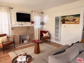 Building Photo - 510 N St Andrews Pl