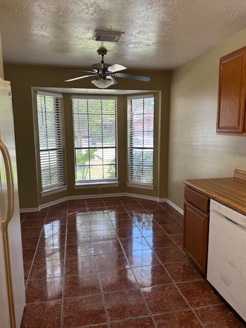 Building Photo - 7719 Springville Dr
