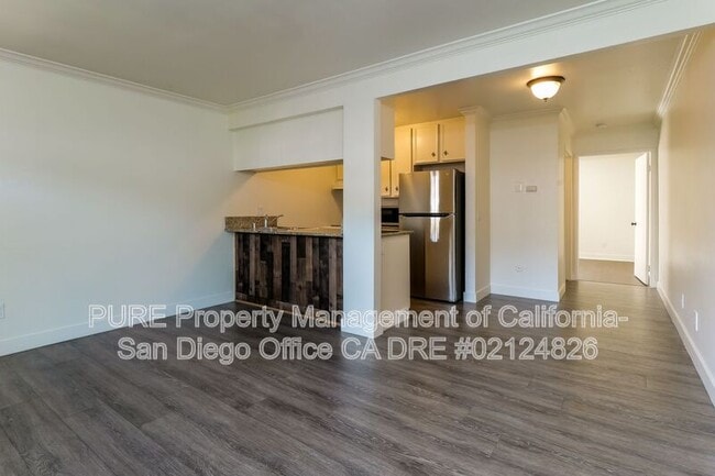 Building Photo - 615 Vine St