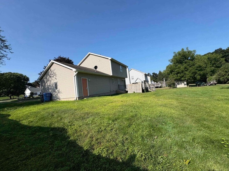 Building Photo - 43 Walek Farms Rd