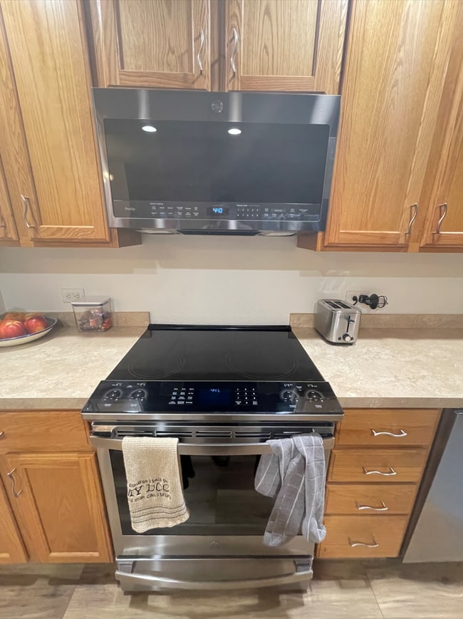 Building Photo - 11374 Xavier Dr