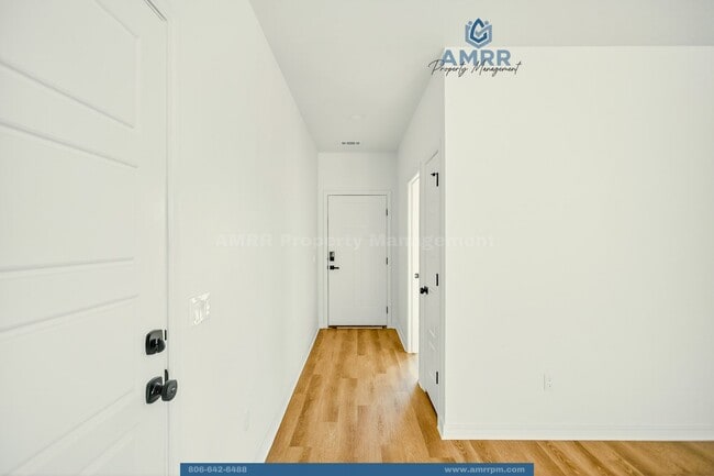 Building Photo - 1401 Sioux Pl